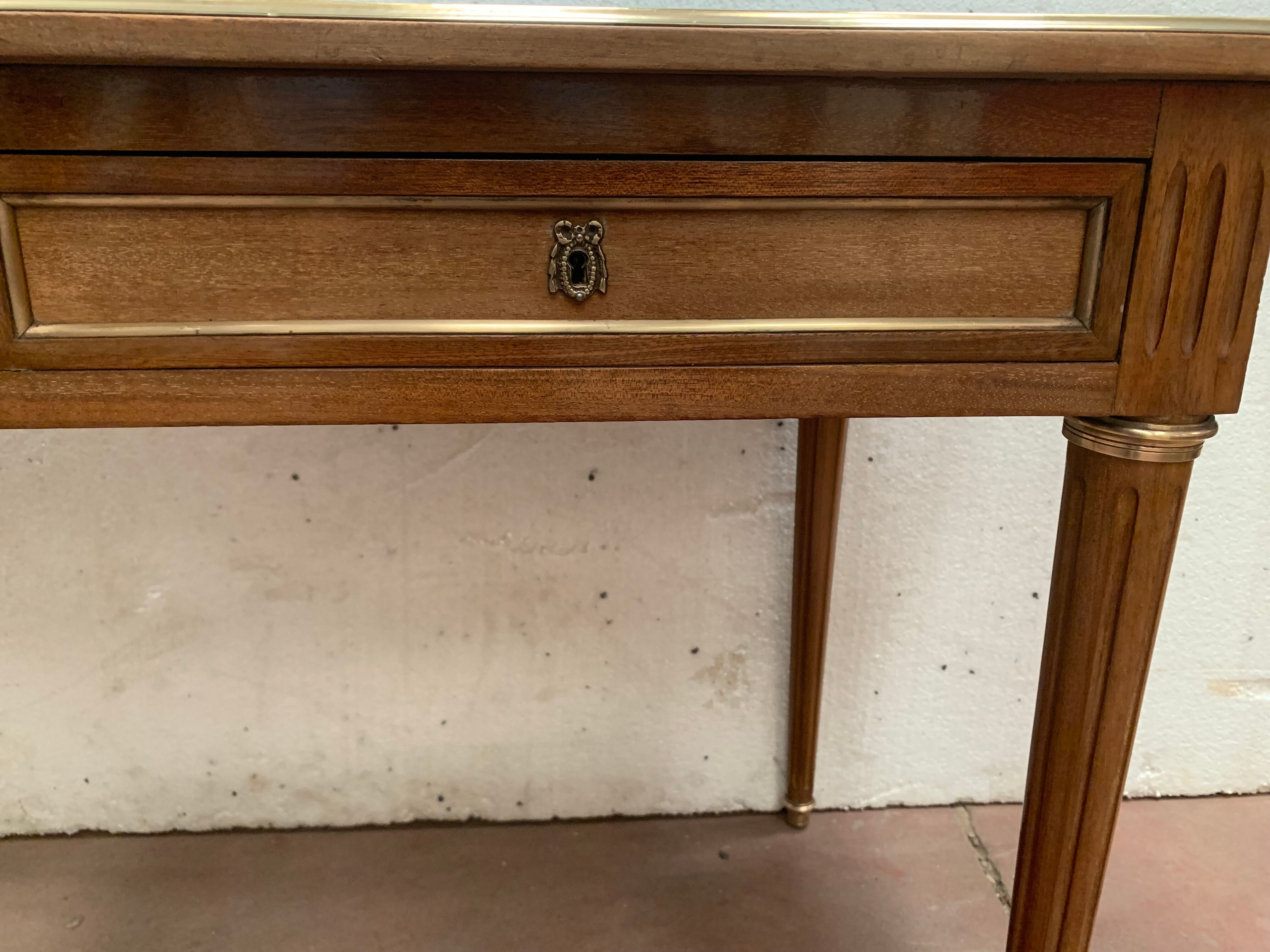 Flat desk louis XVI style Green leather top XX century