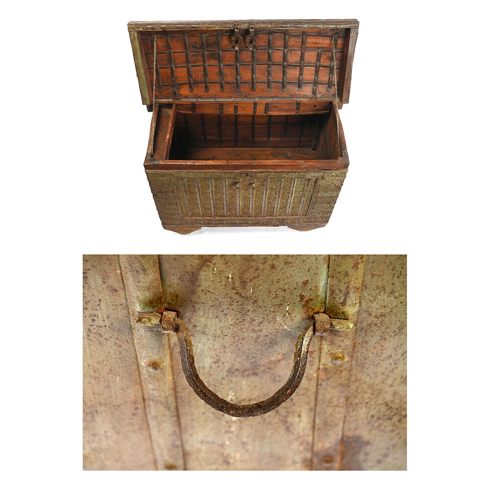 Steel-plated wooden box with green patina, circa 1840