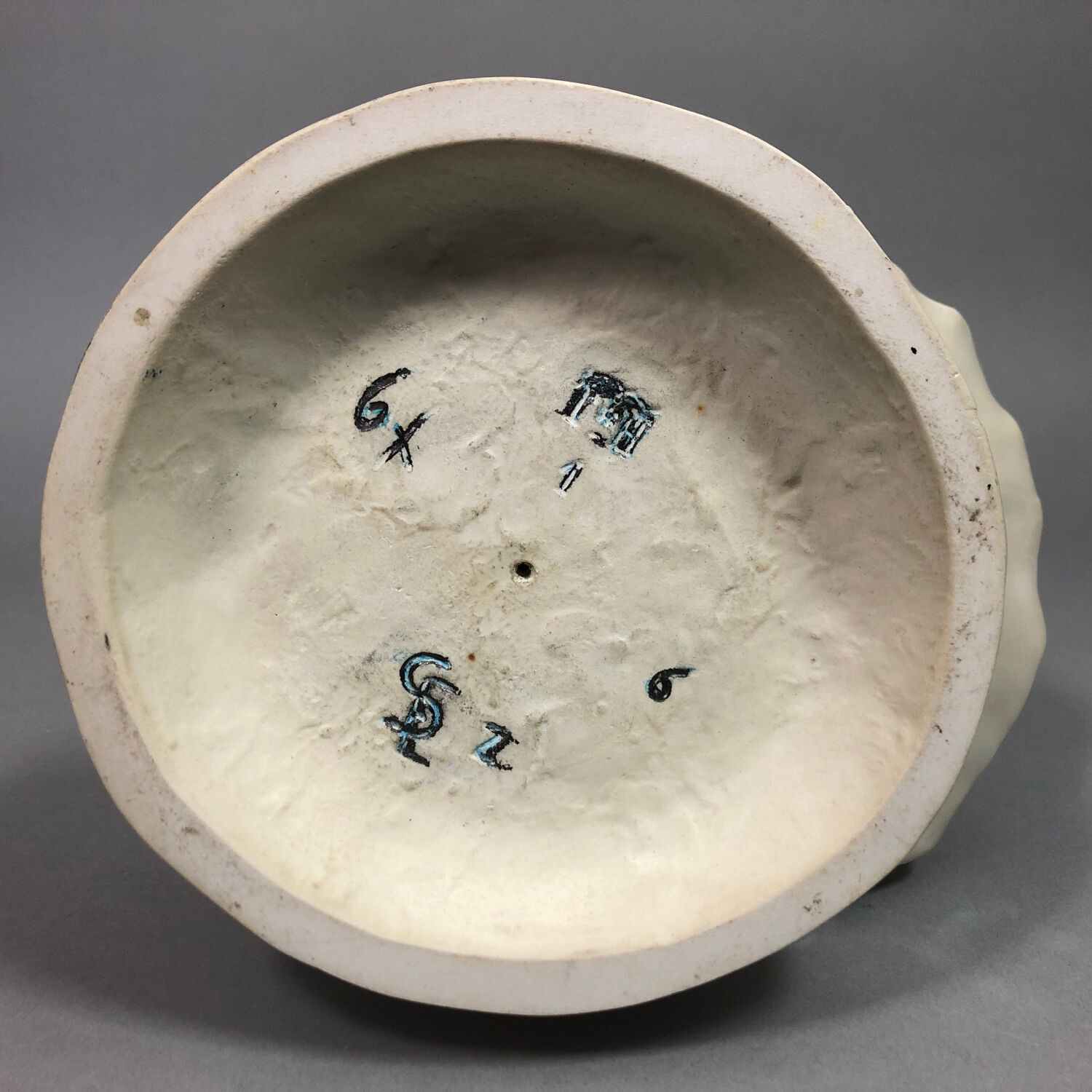 THE KISS by Edouard Marcel Sandoz in Haviland Limoges porcelain