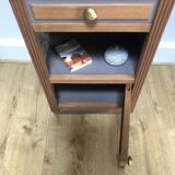 Adorable table de chevet en bois