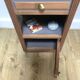 Adorable table de chevet en bois
