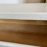 White chest of drawers