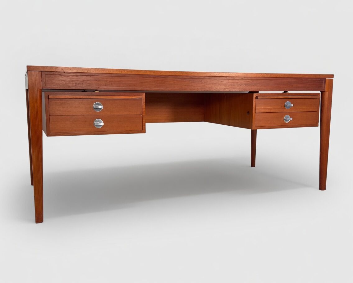 Diplomat Desk by Finn Juhl for France & Søn / France & Daverkos