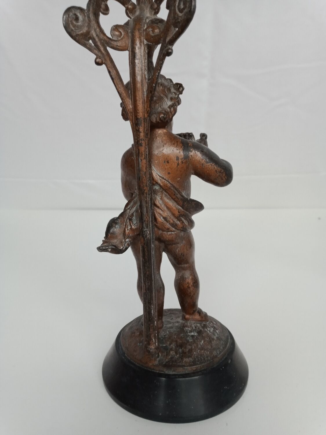 Bougeoirs putti musicians