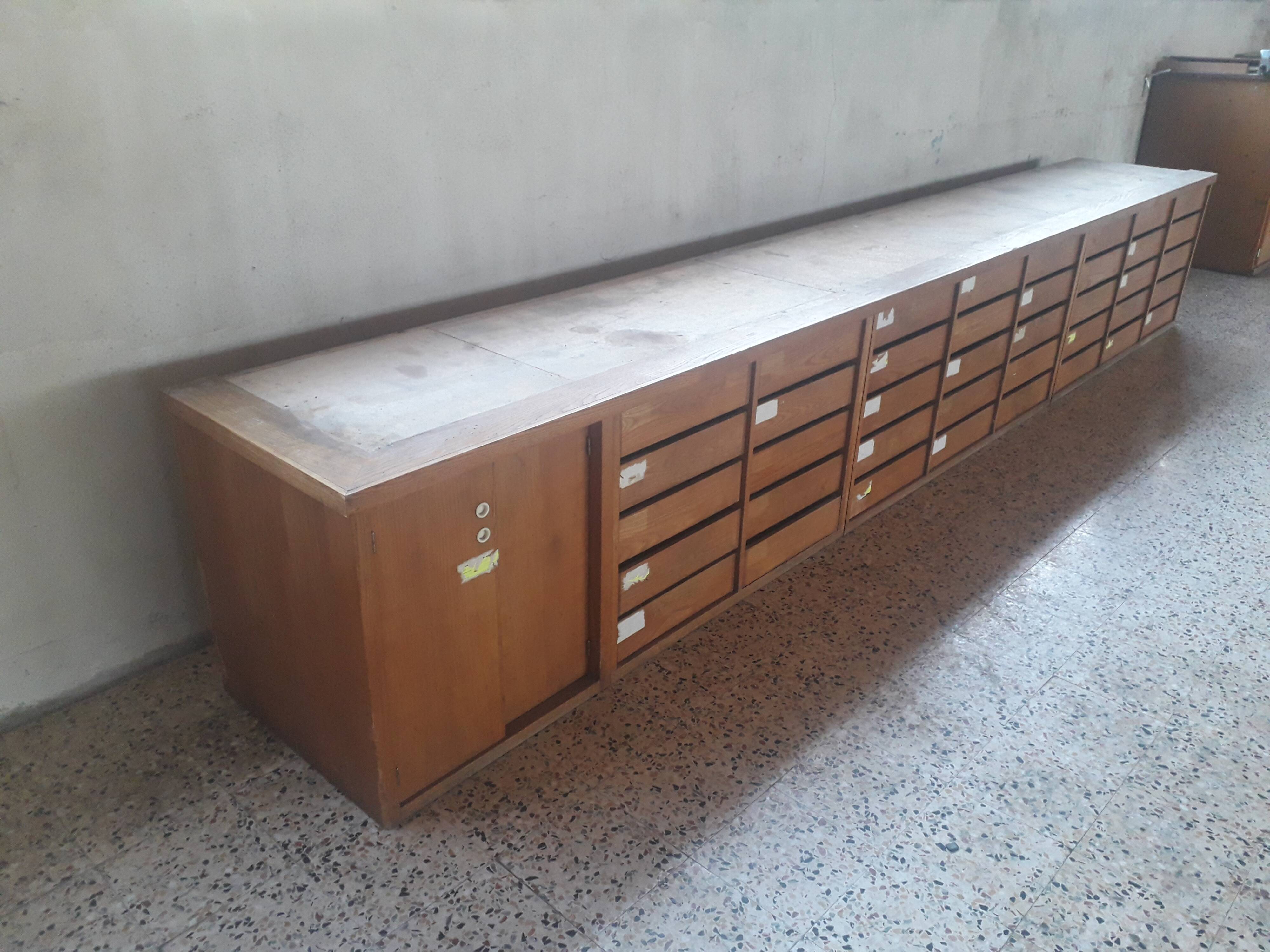 Cabinet with drawers 50 years, 450cm