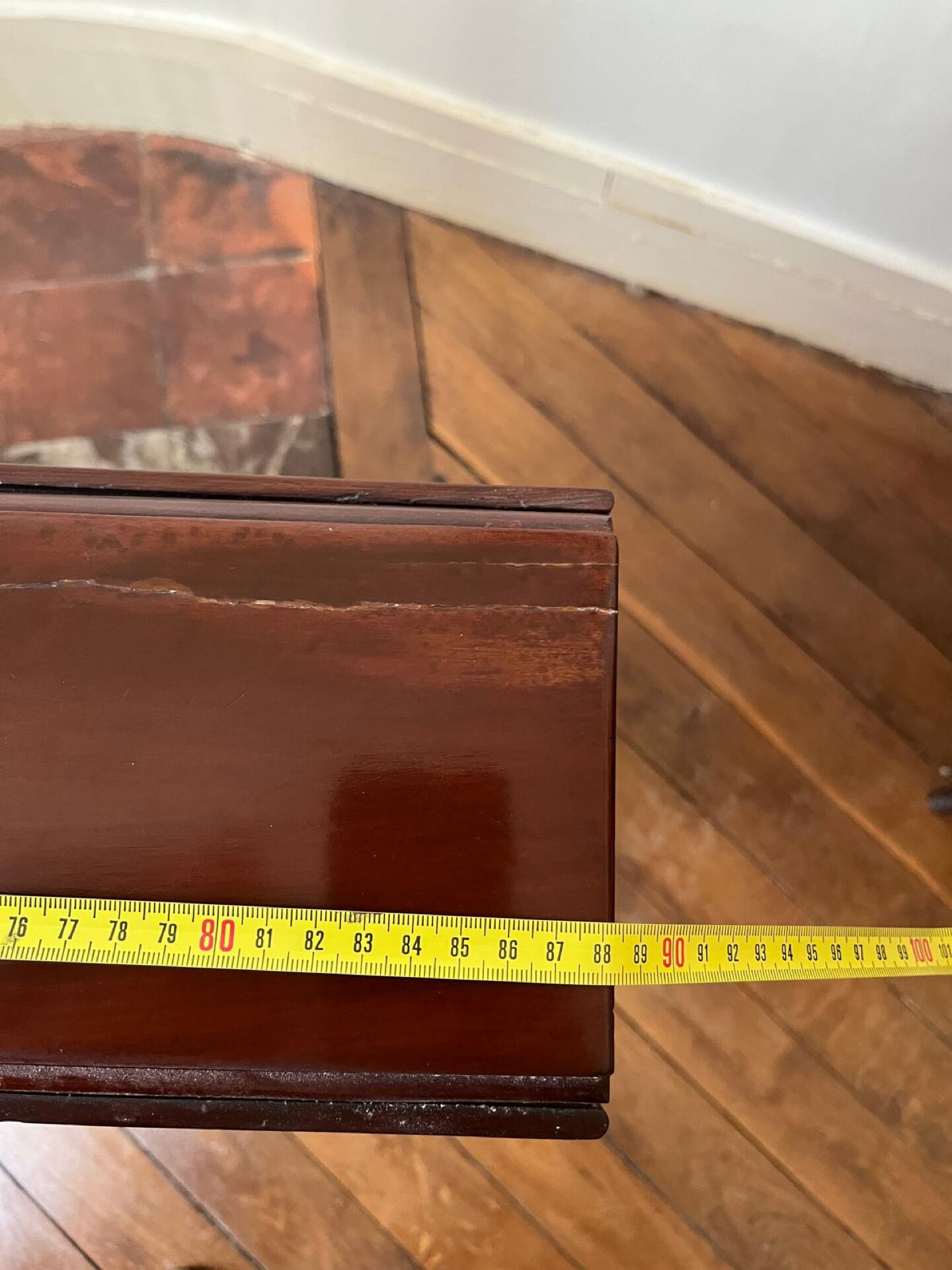 Drop-leaf table in solid mahogany — Restoration style, double column c