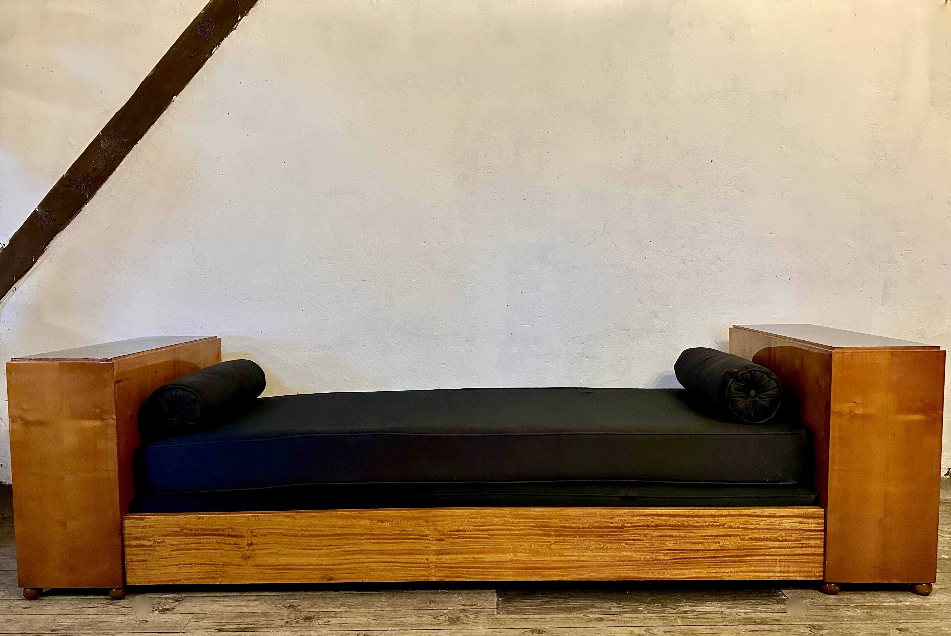 Art Deco daybed attributed to Jules Emile Leleu, Prince of Monaco model, 1927