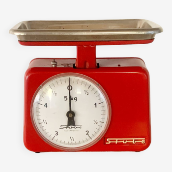 Vintage kitchen scale