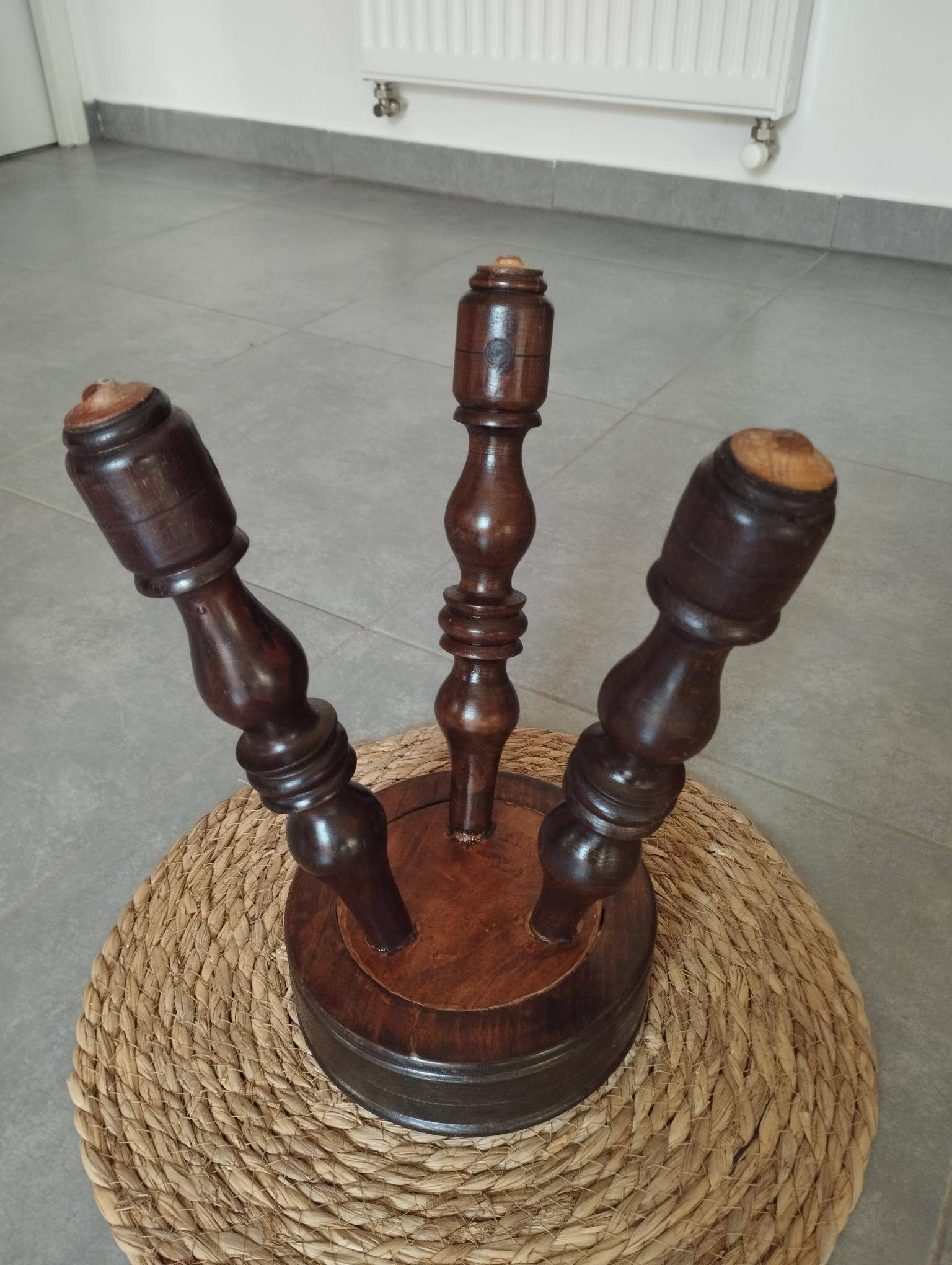 Tabouret tripode vintage, Art Populaire