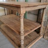 Old drapier table