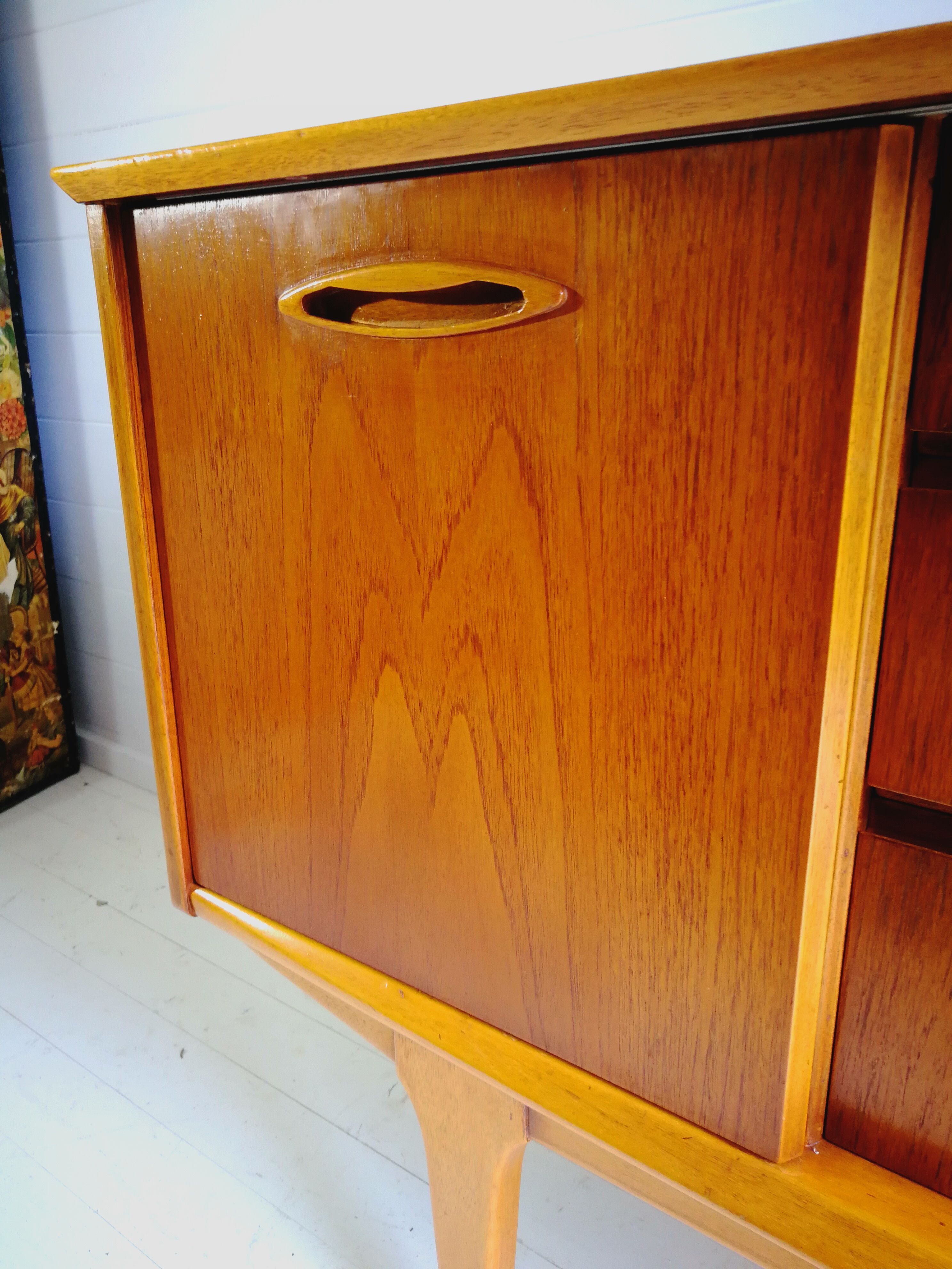 Buffet en teck par Jentique années 1970