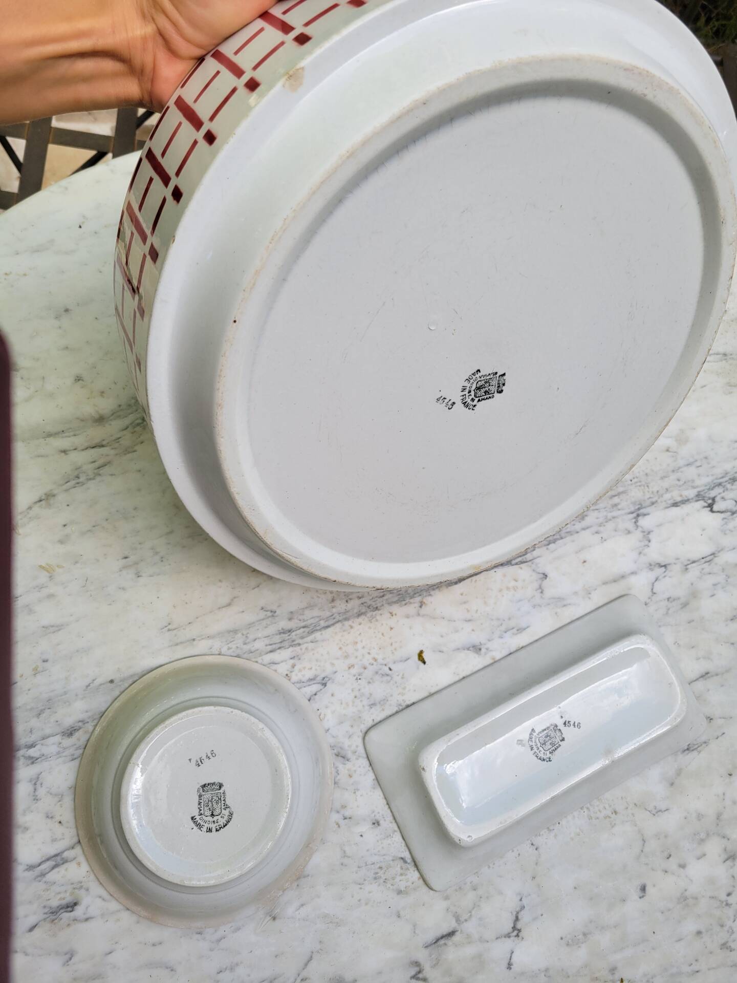 Sink and soap dish from the Saint Amand pottery, 1930.