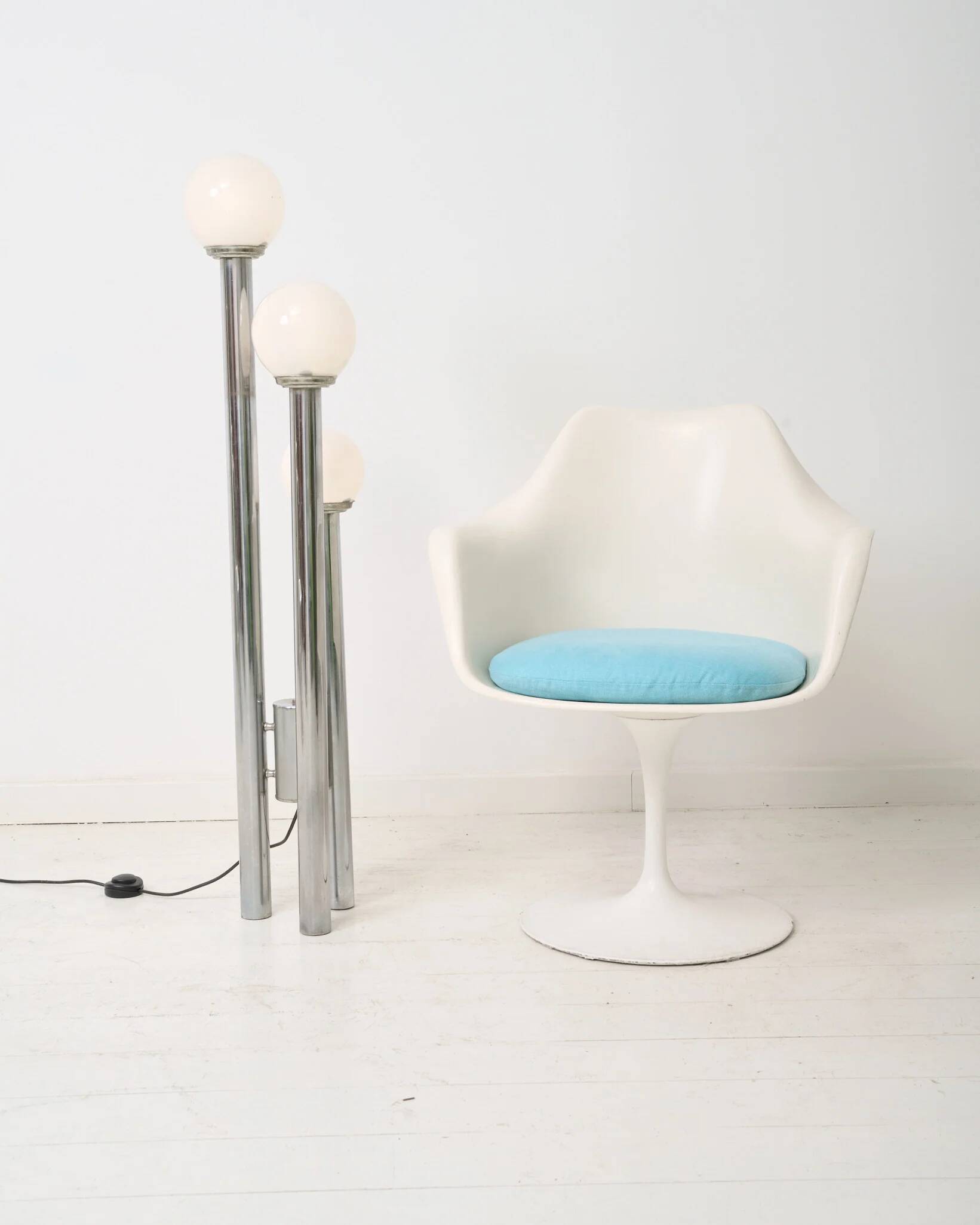 Opaline trio floor lamp, Space Age, 1960s