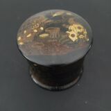 Napoleon III Japanese-style round box
