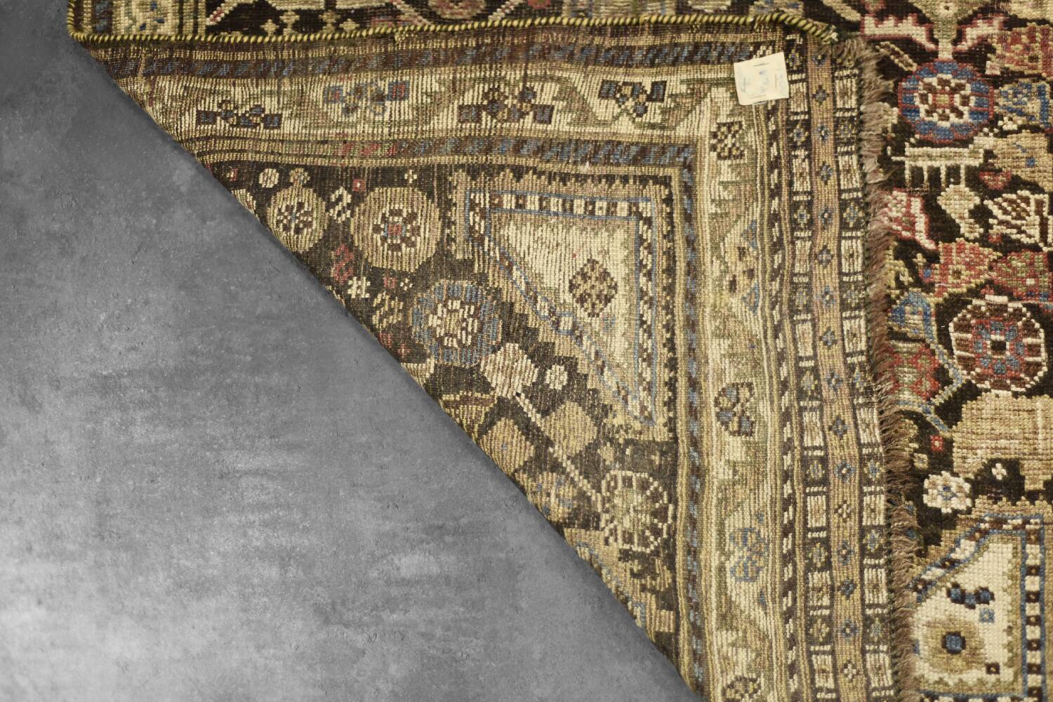Handwoven oriental Qashqai nomadic rug, 1920s