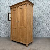 Large English wardrobe in solid pine (renovated)