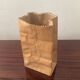 Vase Paper Bag trompe l’œil signé Alka Malta