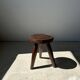Tripod stool in upcycled teak high hollow - Small tripod stool in solid brown wood seat circ