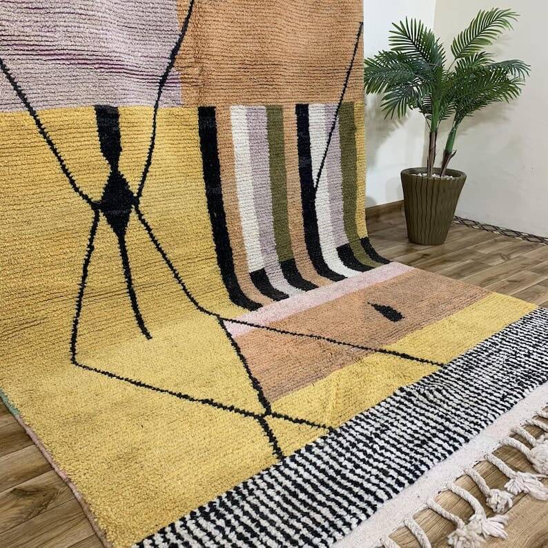 Handmade Moroccan Atlas Berber rug, size 140 x 260 cm.