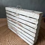 Folding table