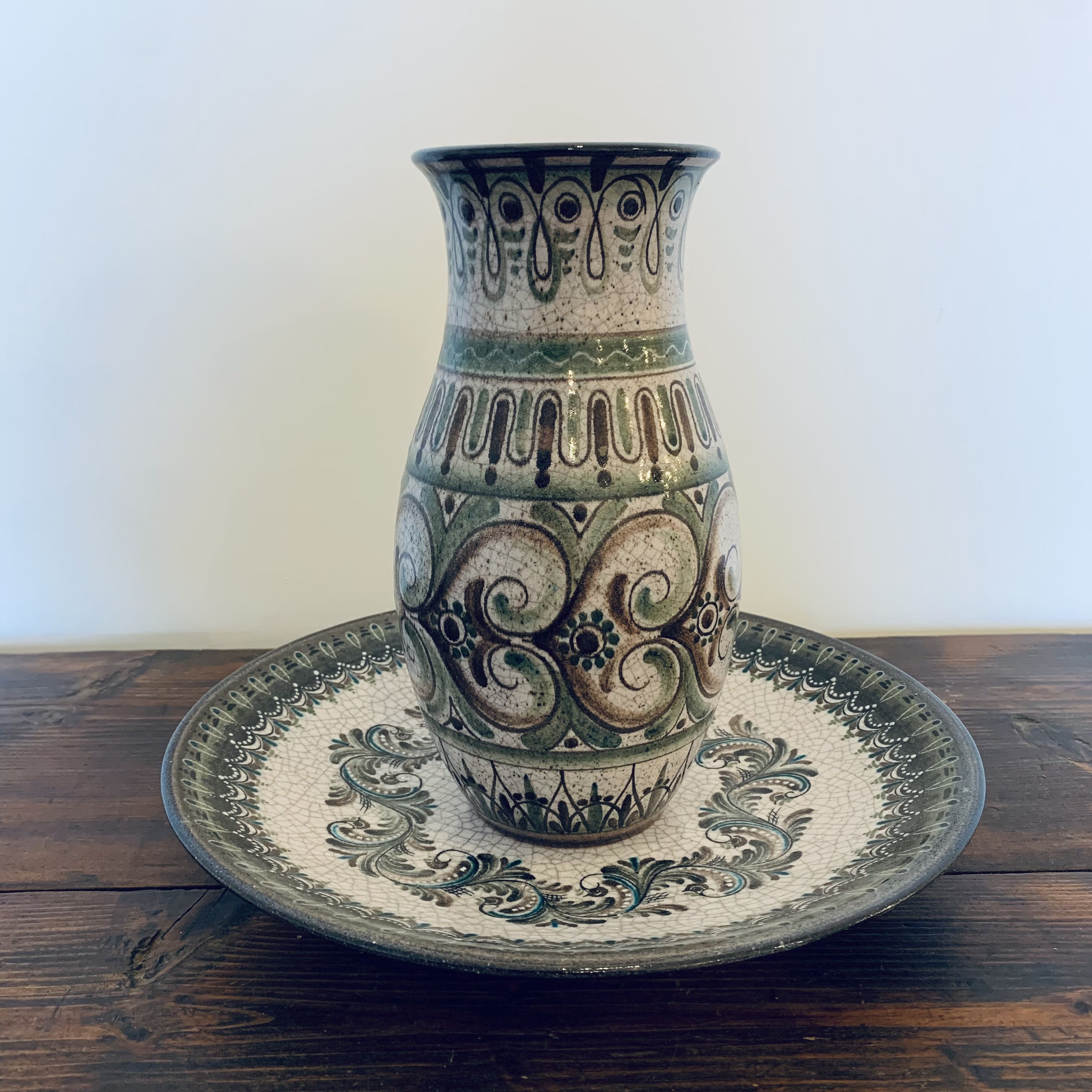 Ensemble vase et assiette