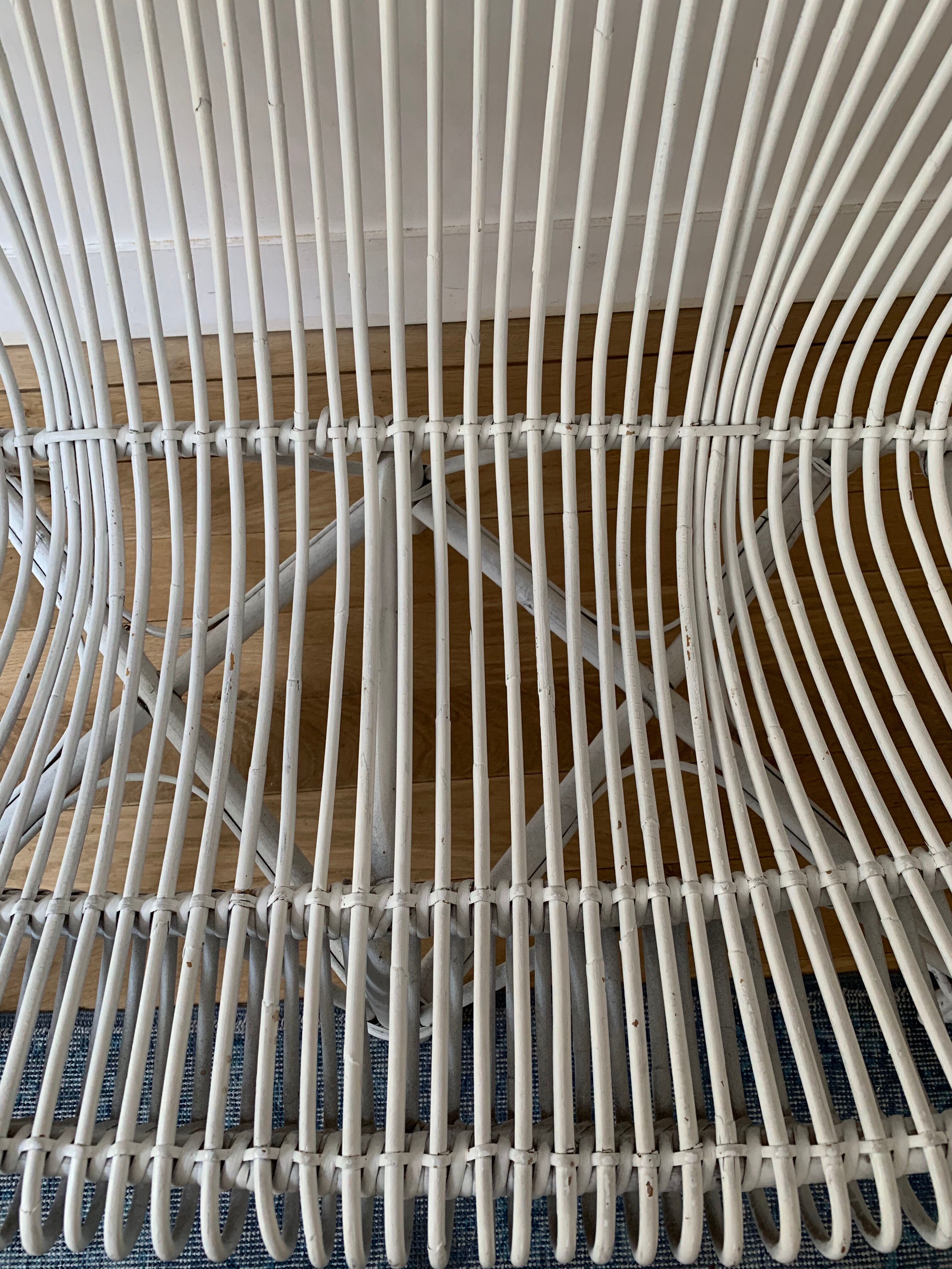 White bench into rattan