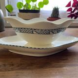 Sauceboat and old earthenware dish Salins - Terre de fer
