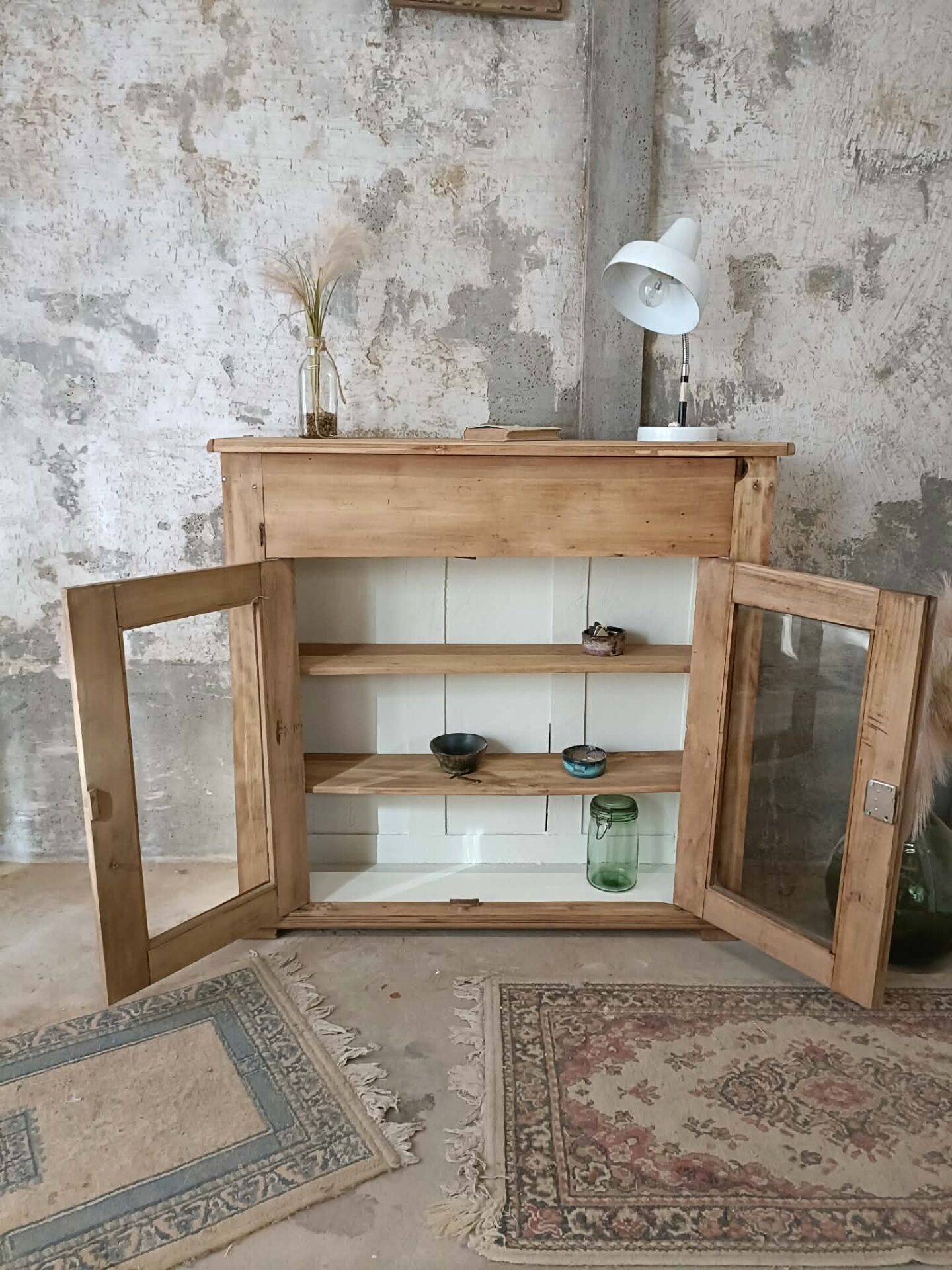 Display cabinet