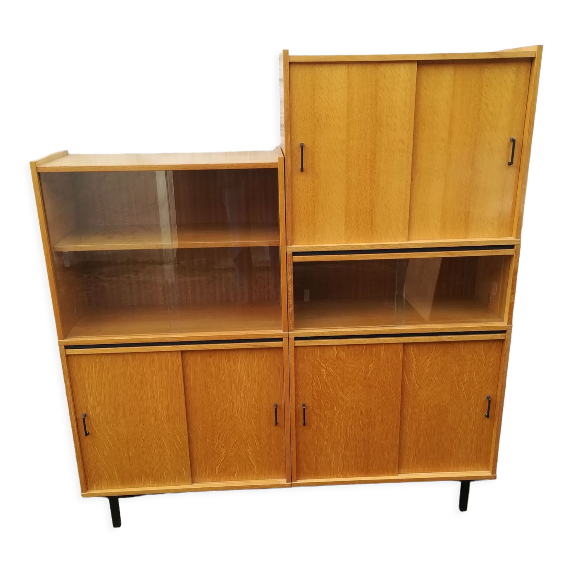 Modular vintage showcase bookcase