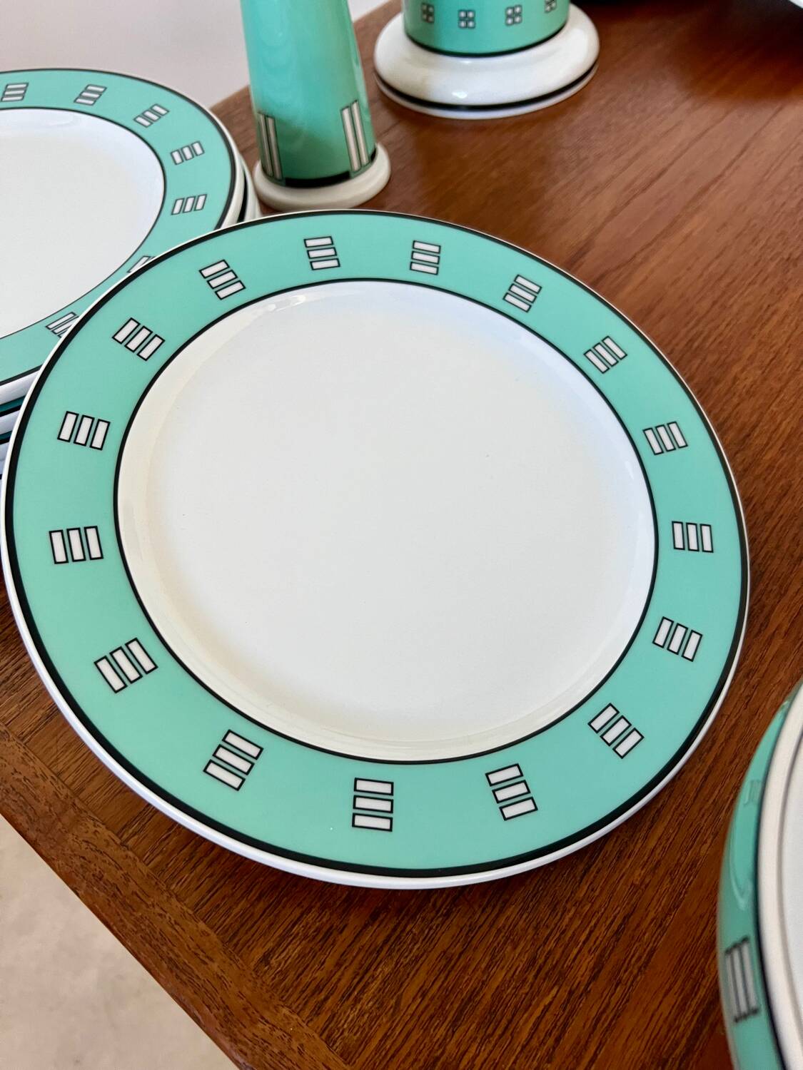 Vintage 72-piece tableware set Arzberg model Cult Focus postmodern bauhaus style