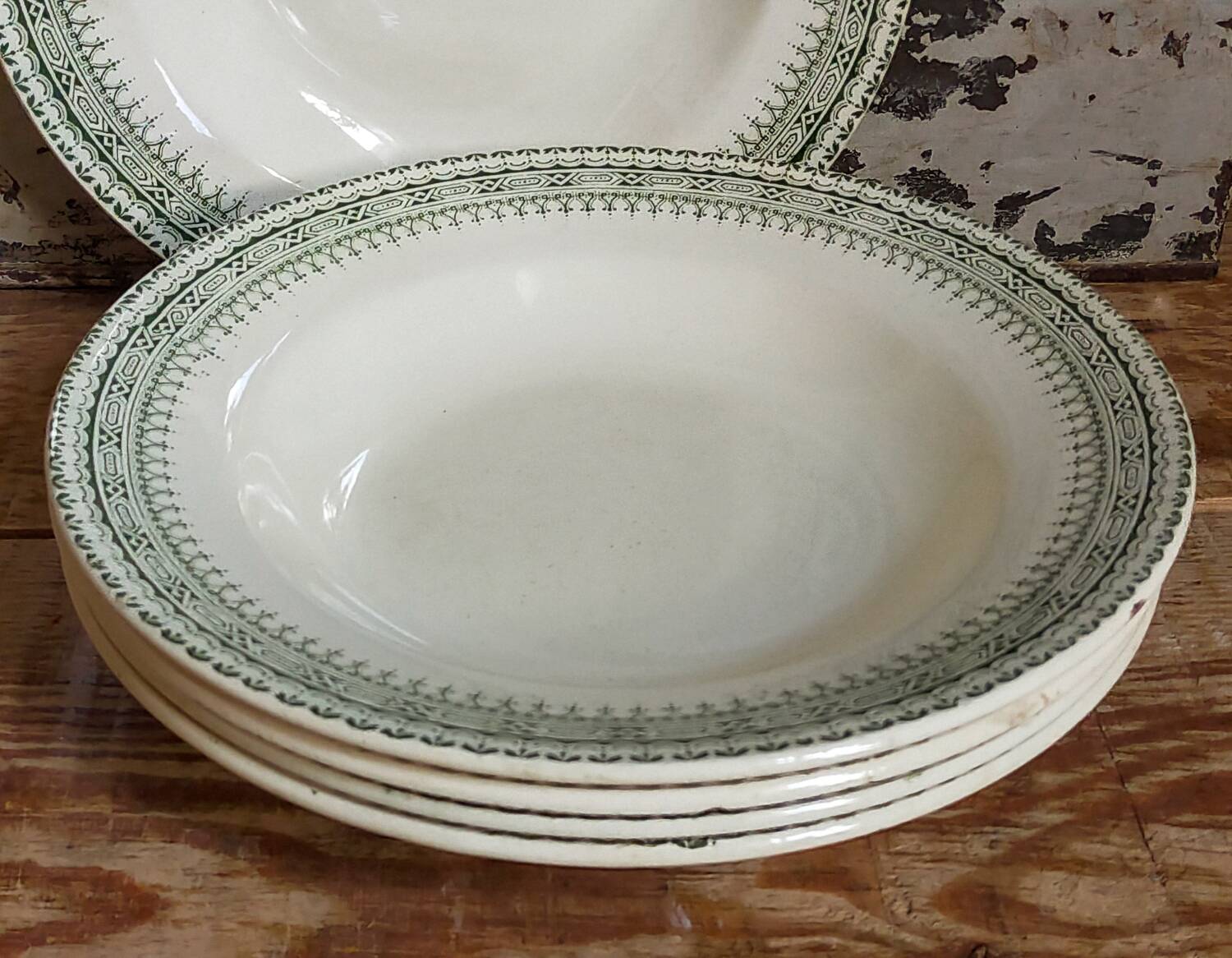 Five old plates Terre de fer from Choisy-Le-Roi HB and cie