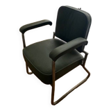 Ancien fauteuil de barbier en similicuir vert et métal argenté