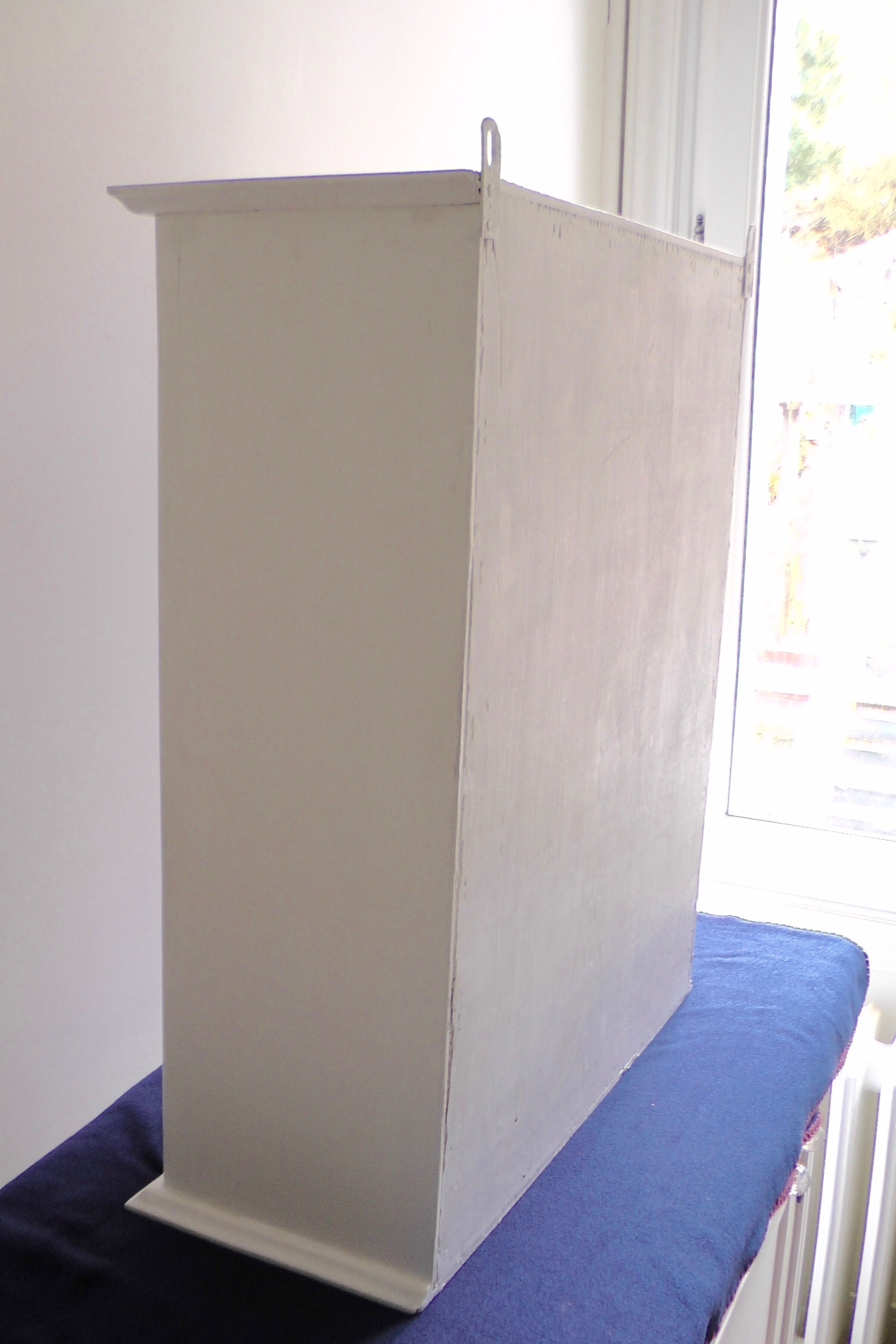 Armoire murale