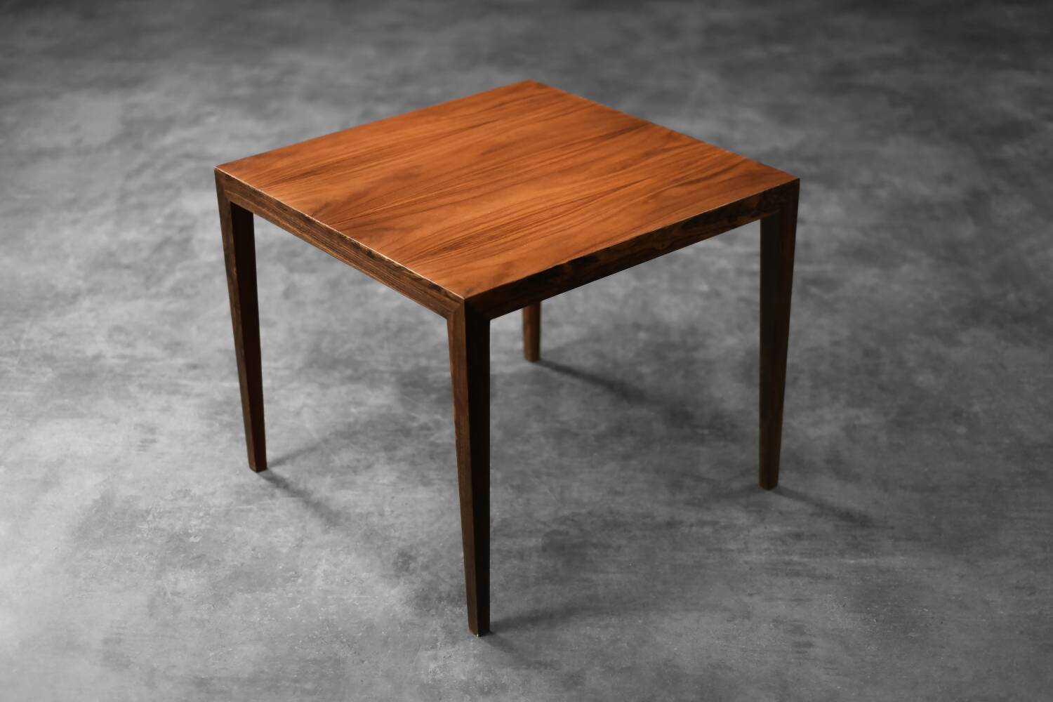 Vintage Classic Mid-Century Scandinavian Modern Rosewood Coffee Table