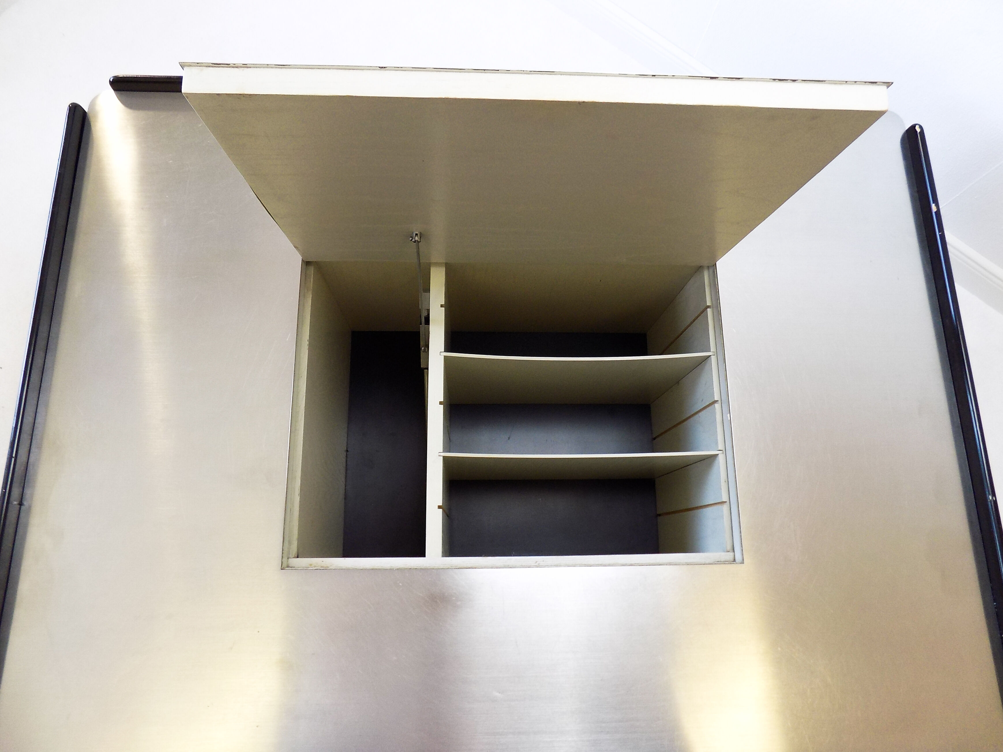 Gavina Caori coffee table by Vico Magistretti