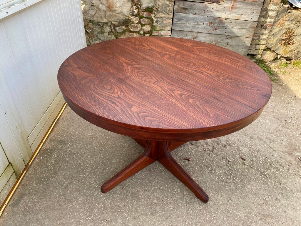 Scandinavian extendable round table in teak lg 115 to 205cm an60