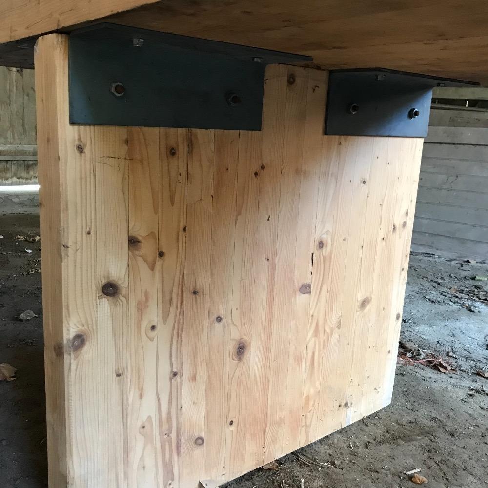 1970 table in pine wood sun