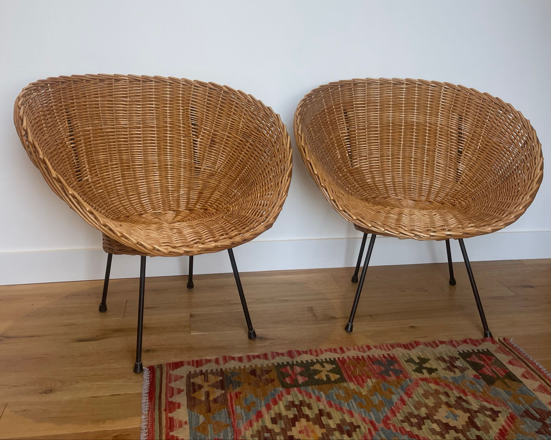 2 wicker basket chairs from the 1950s