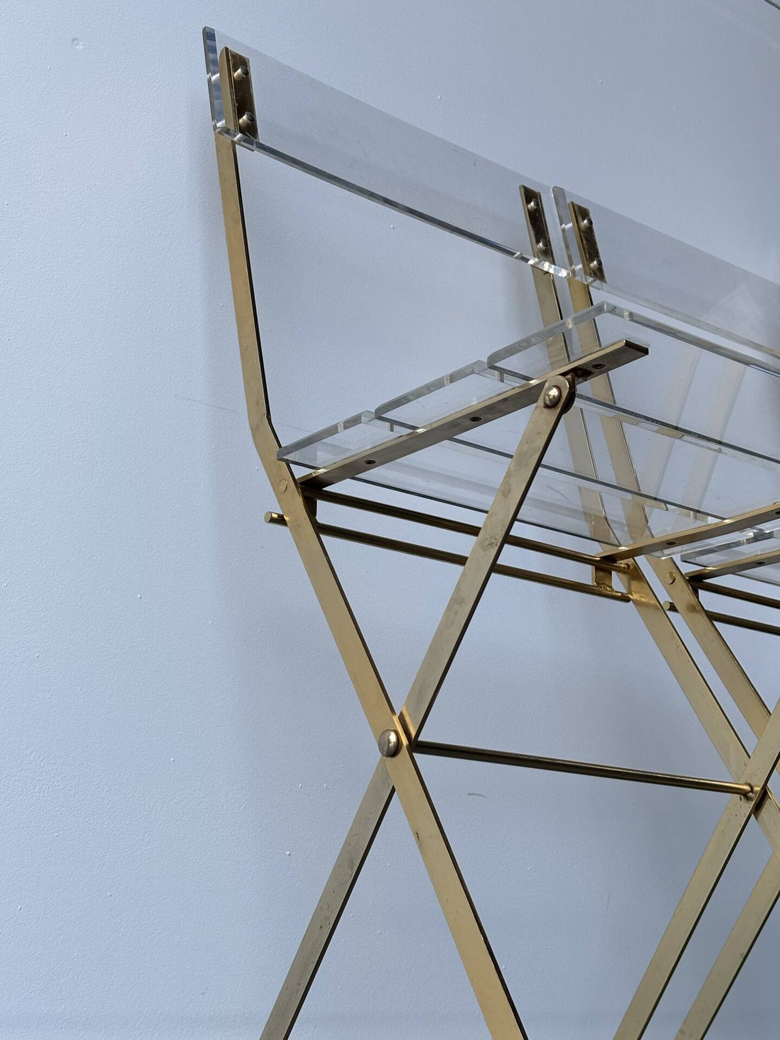 4 chaises pliantes « les invisibles » pour Marais international 1970