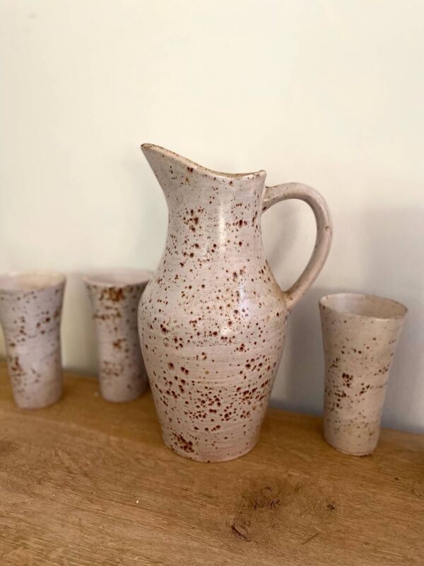 Service à orangeade en grès moucheté signé Farah, Vallauris années 1960-70