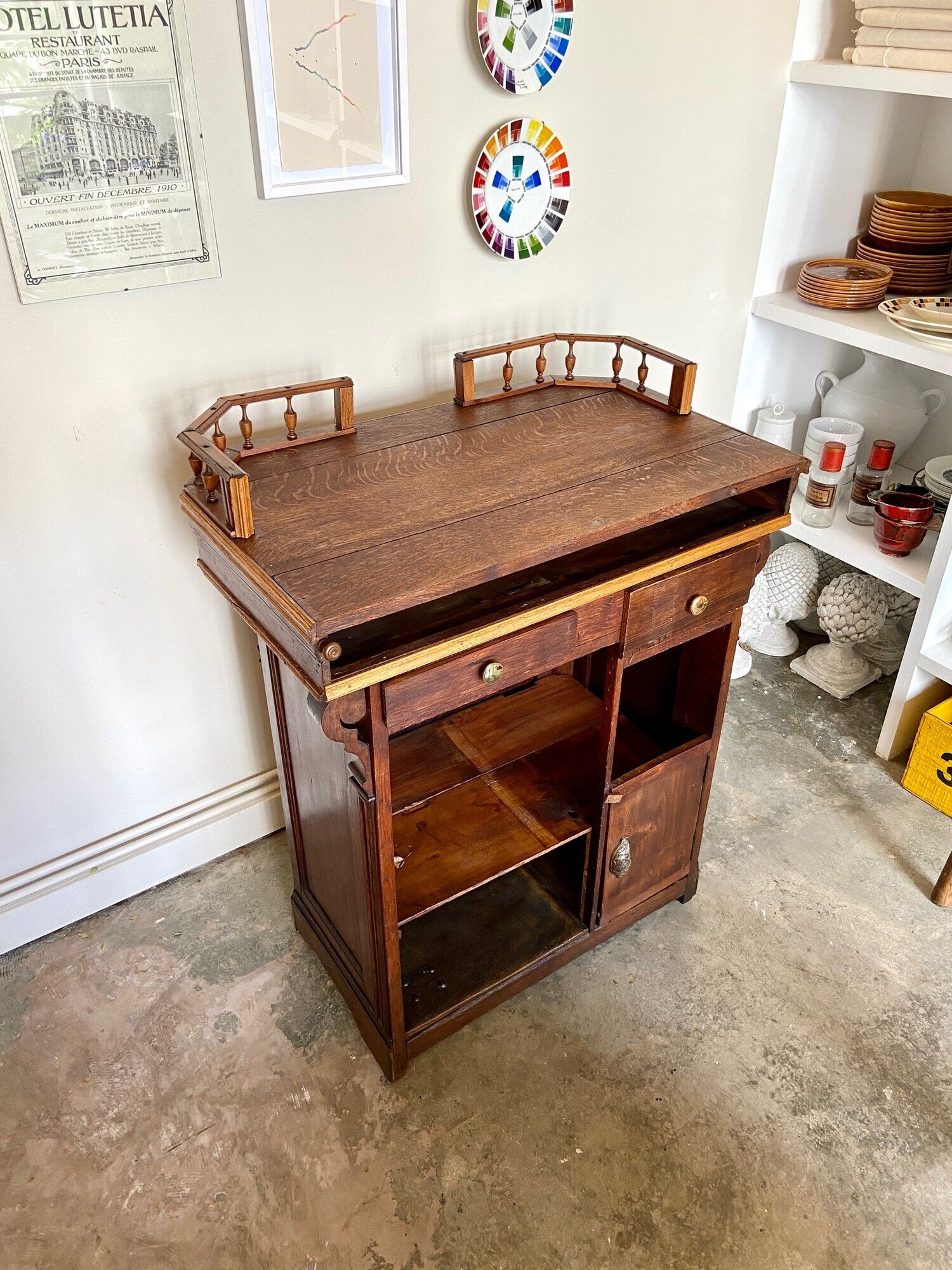Counter, reception furniture in solid wood early twentieth century
