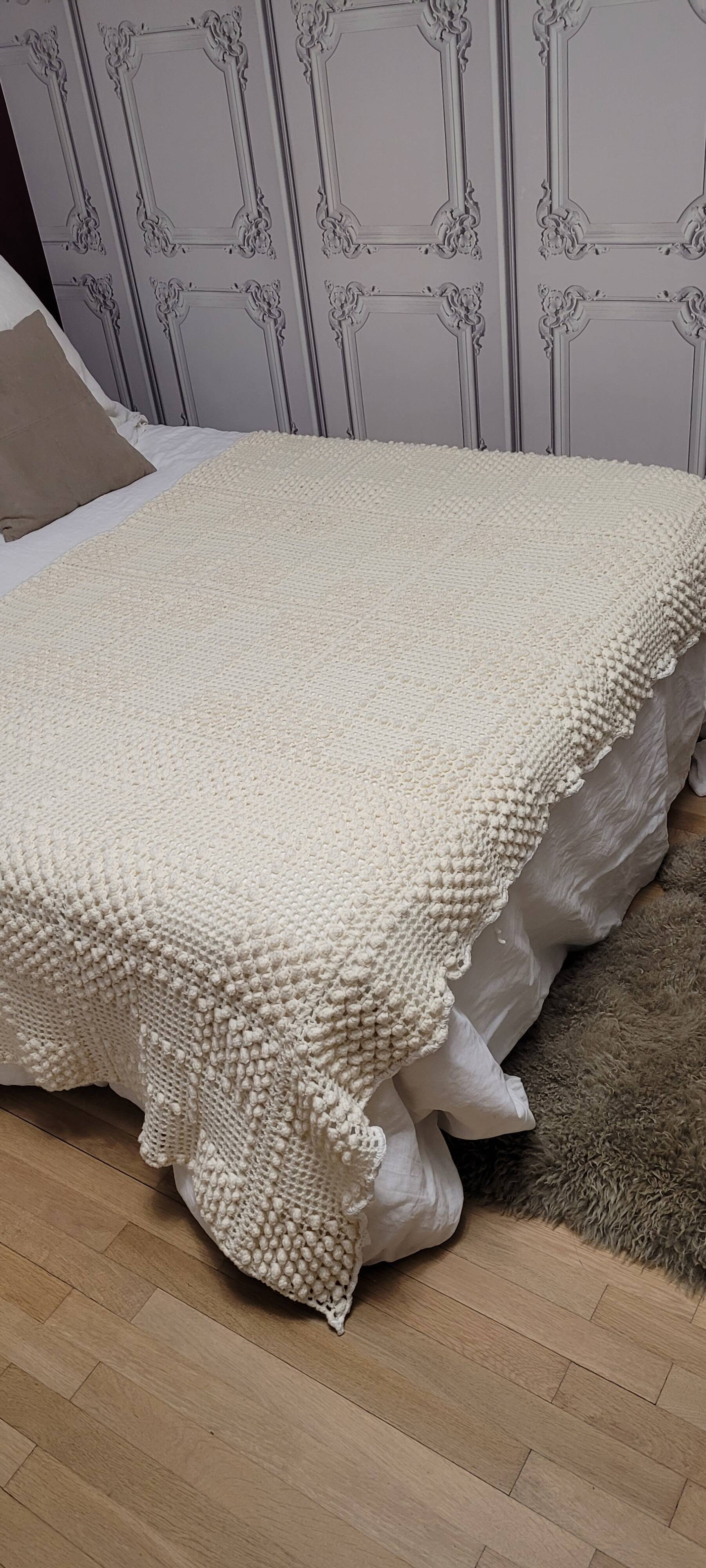 Antique crochet bed cover, 210x120cm, handmade