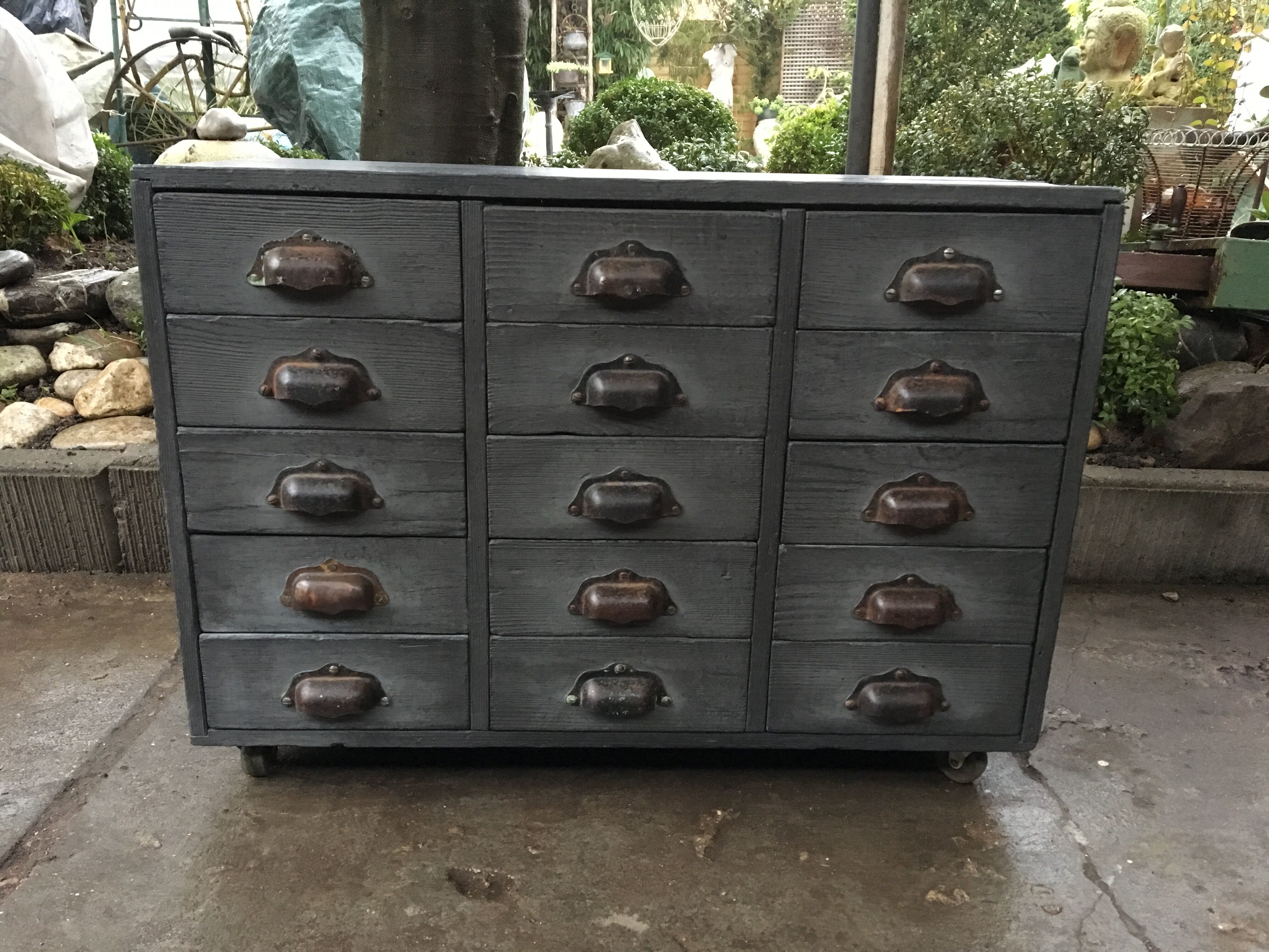 Furniture business with drawers
