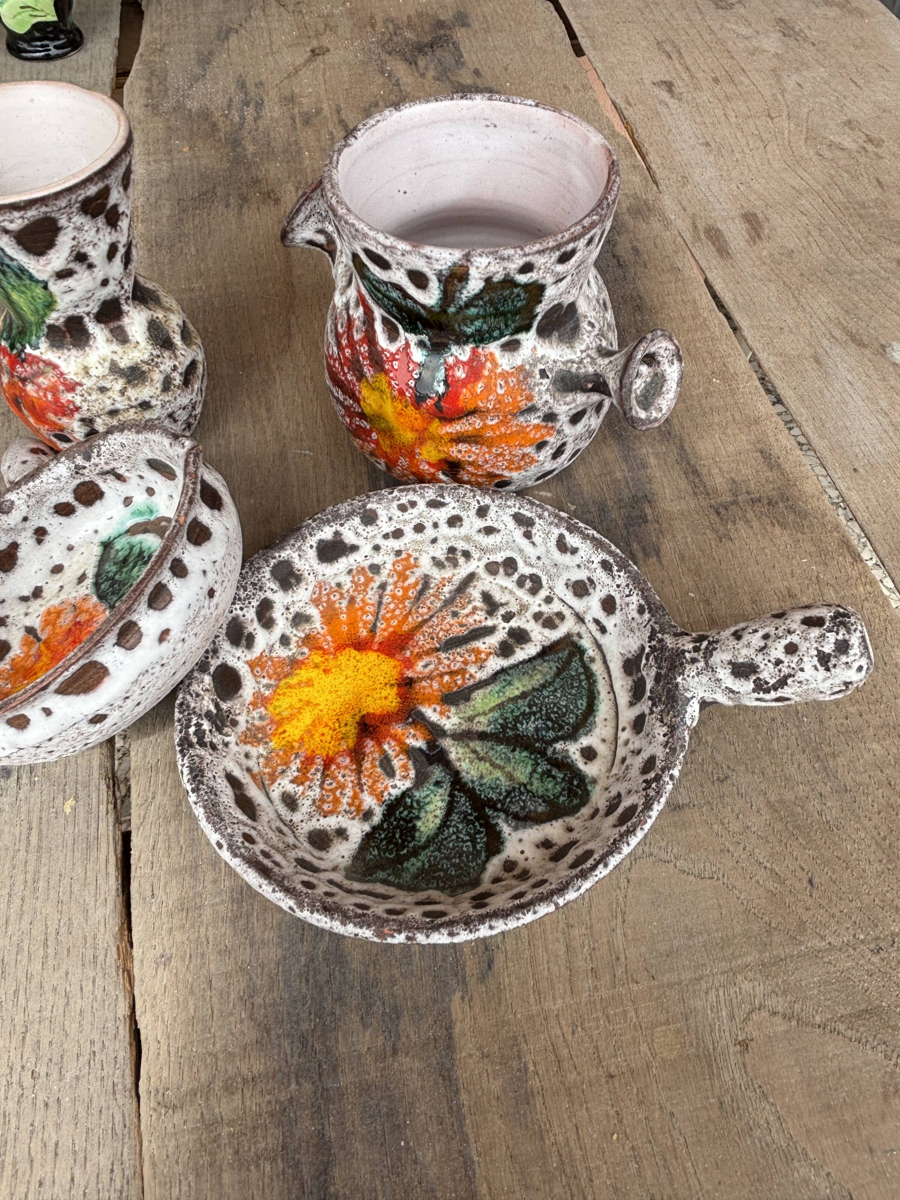 Set of 4 pieces La Roue Vallauris – 2 vases and 2 pans – ceramic v