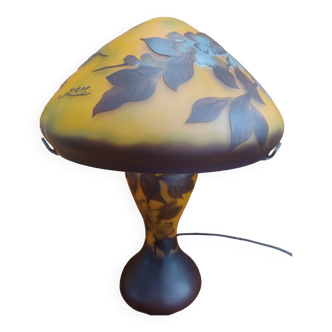 Gallé Tip mushroom lamp