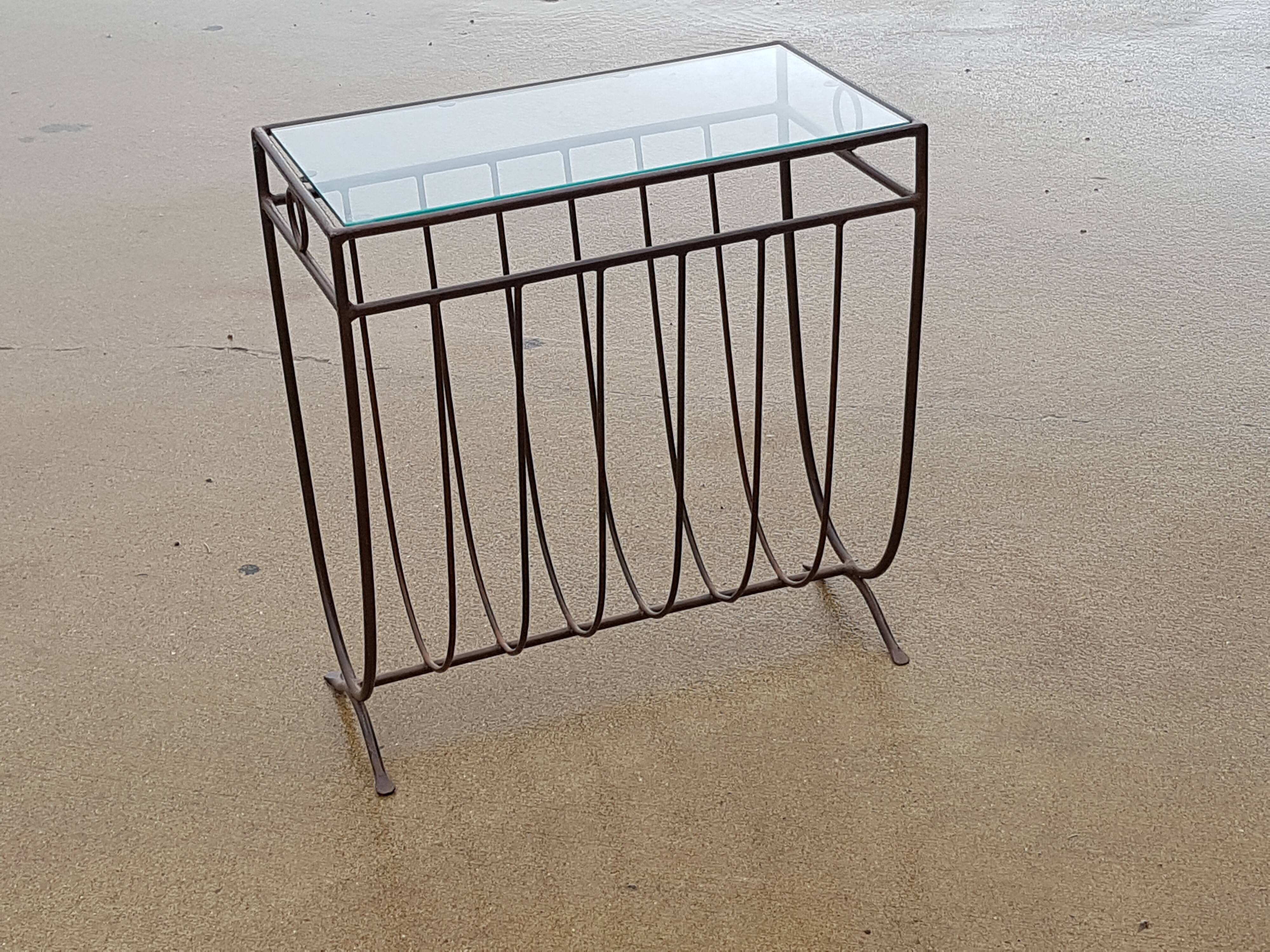 Metal magazine holder