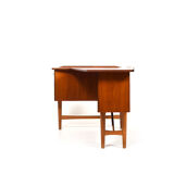 Boomerang Desk by Peter Løvig Nielsen
