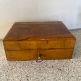 Coffret en loupe d’orme