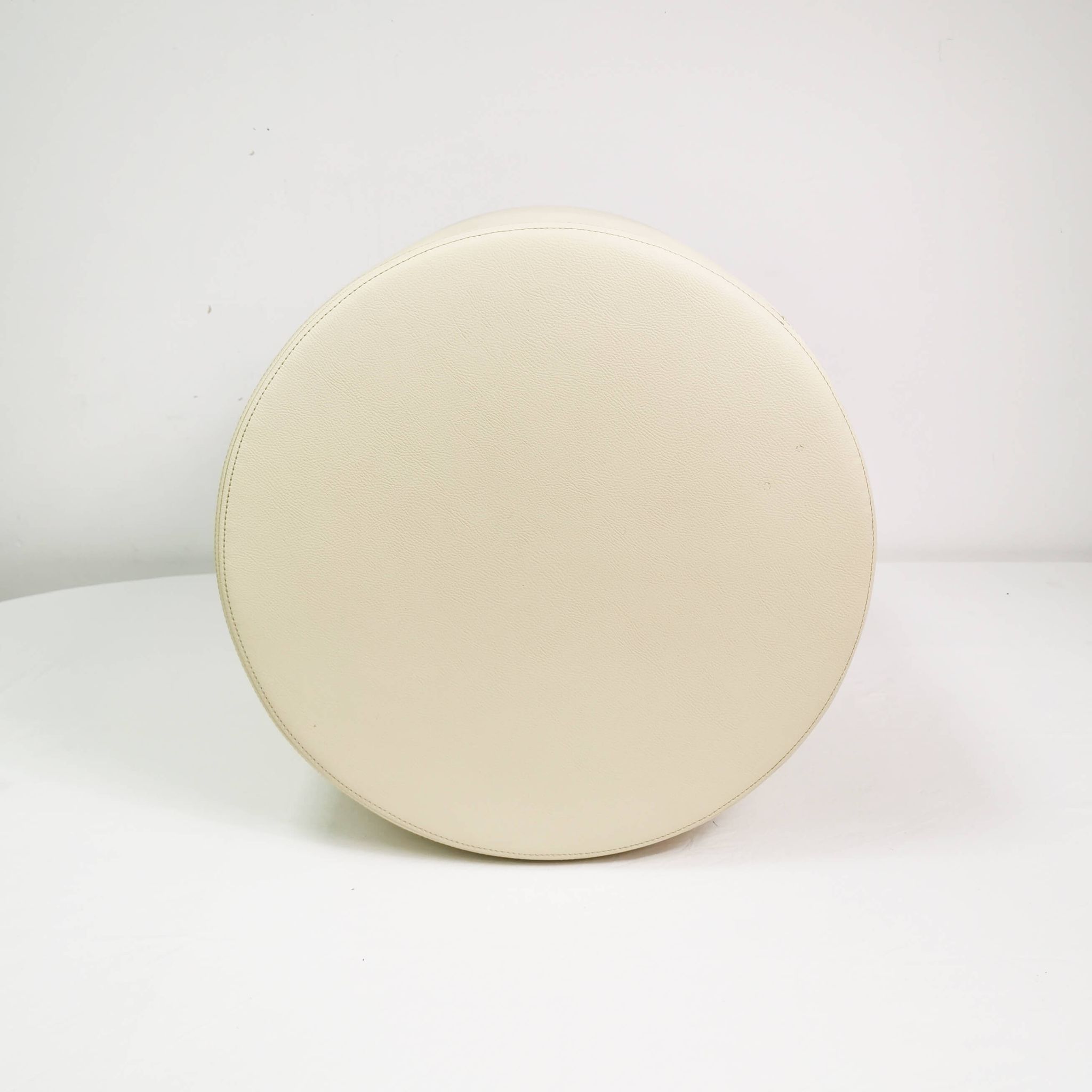 Snap pouffe, Advice, Italy, 2015.