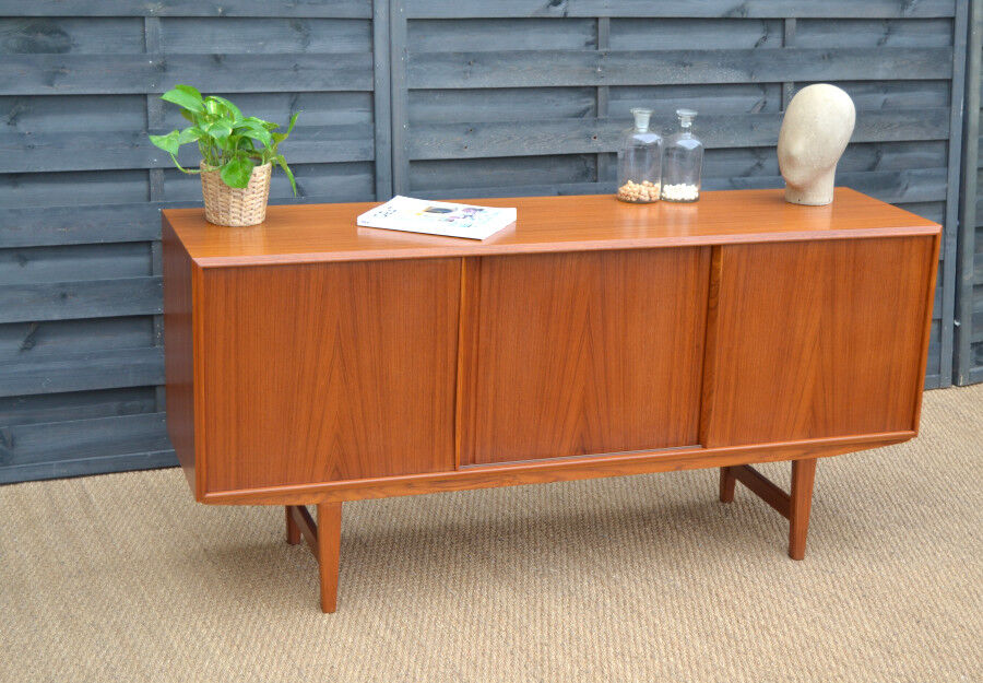 Danish sideboard to sliding doors * 165 cm
